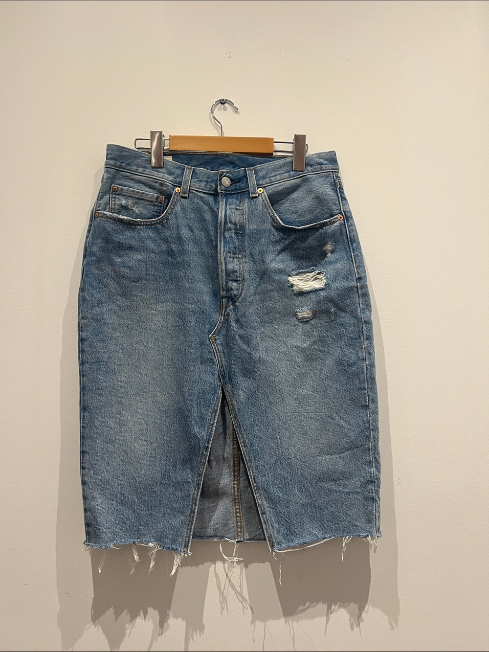 Levi’s denim midi skirt - W30